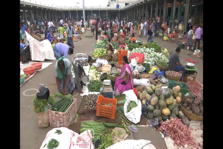 காய்கறிச் சந்தையில் பொதுமக்கள் காய்கறி வாங்க தடை  - ஈரோடு மாநகராட்சி உத்தரவு