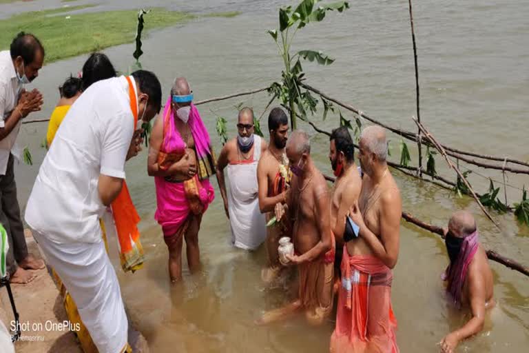 annavaram satya narayana swami 