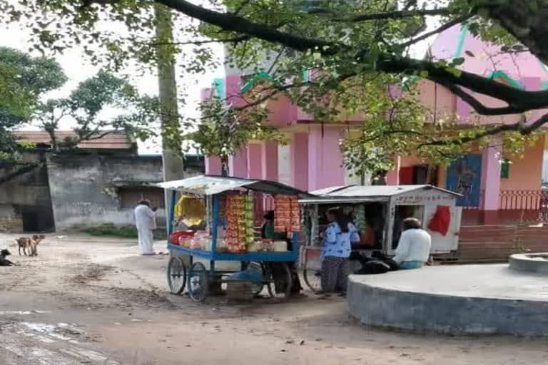 sale of Intoxicant near shiv temple