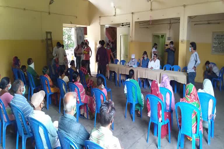 Tmc meeting near containment zone raniganj, raniganj corona situation