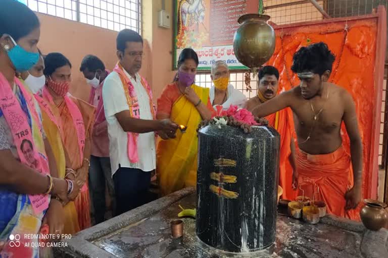 putta madhu pujas for cm kcr health