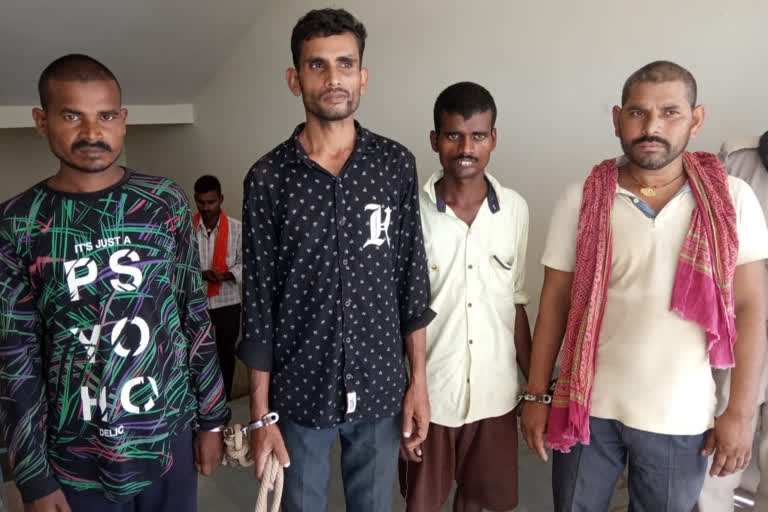 शेखपुरा : नशे में धुत्त तीन शराबियों ने बैंक में मचाया हुड़दंग