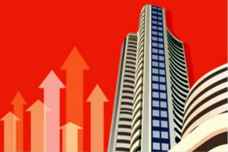 Sensex ends 55 pts higher, Nifty at 17,369; media, FMCG, metals were top gainers