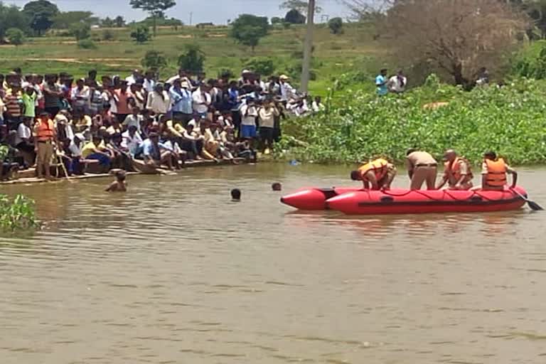 boy-and-woman-committed-suicide-drowning-in-lake