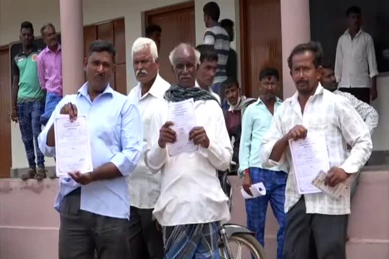 Gadag administration distribute Home ownership letter to  Gadagoli village people