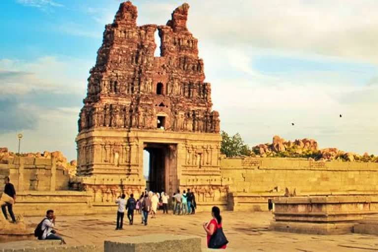 world-famous-hampi-monuments-free-for-visitors