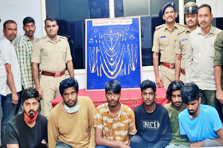 6-arrested-in-belanduru-robbery-case