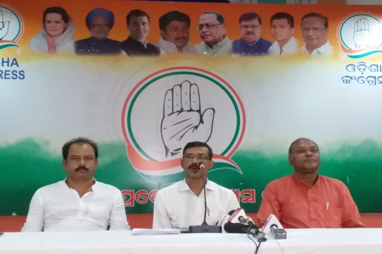 congress pressmeet on central govt human development index survey report