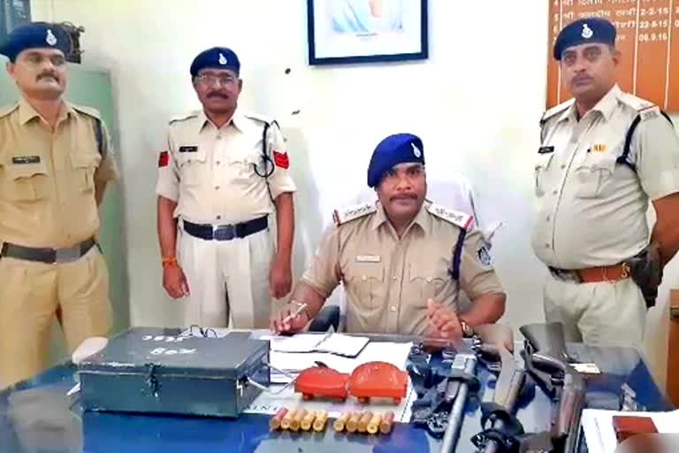 Illegal weapons found at Itarsi railway station