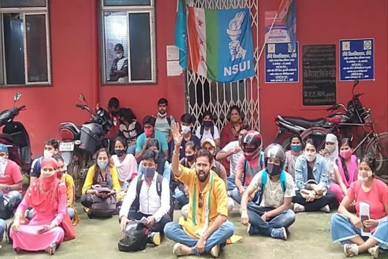 nsui-agitation-over-problems-of-students-in-ranchi-university