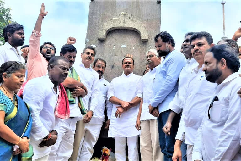 political-leaders-pay-tribute-to-martyrs-at-gun-park-in-hyderabad-on-the-occasion-of-the-tenth-anniversary-of-the-sakala-janula-samme