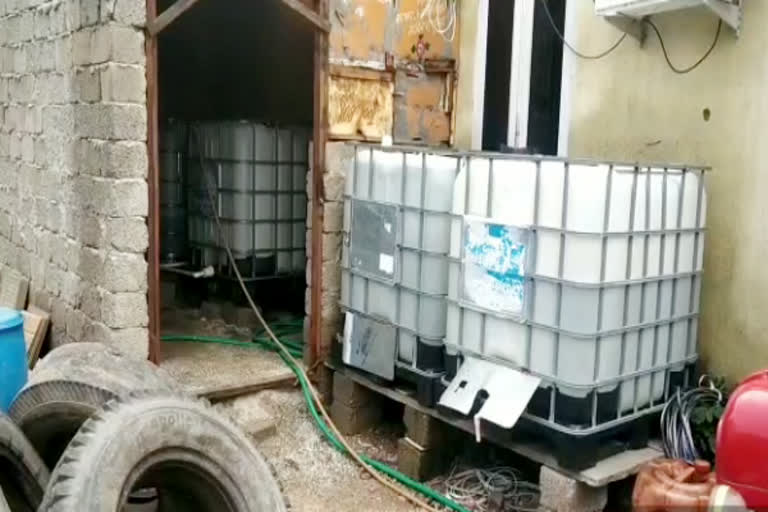 बॉयोडीजल गोदाम पर छापा, Raid on biodiesel warehouse