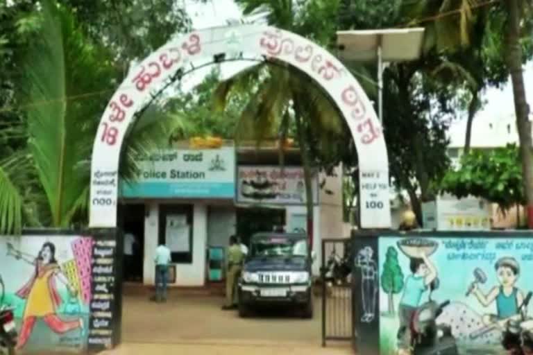 Young man stabbed by two men in Old Hubli