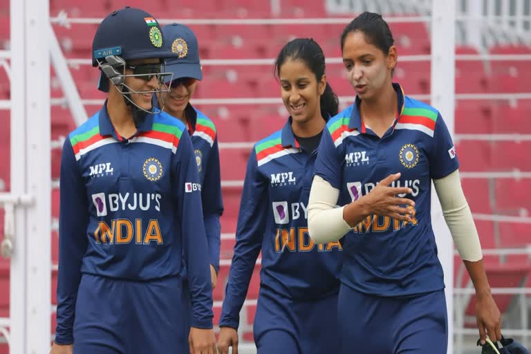 Smriti mandhana on Australia tour