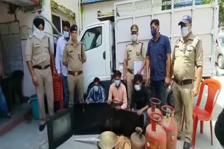 four-accused-of-theft-arrested-in-ramnagar