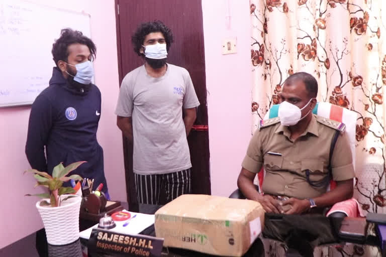 Two arrested with cannabis in thiruvananthapuram  Two arrested with cannabis  cannabis  cannabis case  thiruvananthapuram cannabis case  Two arrested with cannabis in trivandrum  cannabis case in trivandrum  കഞ്ചാവുമായി രണ്ടു പേർ പിടിയിൽ  വിൽപനയ്‌ക്കെത്തിച്ച കഞ്ചാവുമായി രണ്ടു പേർ പിടിയിൽ  കഞ്ചാവ്  കഞ്ചാവ് വാർത്ത  തിരുവനന്തപുരം കഞ്ചാവ് വാർത്ത