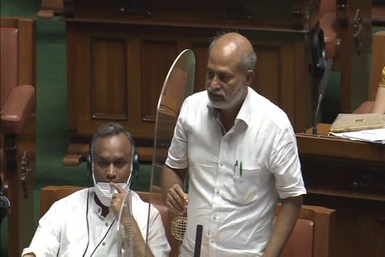 JDS MLA Sa.ra.Mahesh unsatisfied about ias officer sindhuri in assembly session