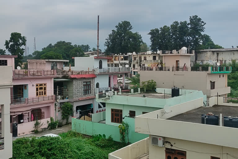 People in problem due to smelly water coming out of factory in Paonta Sahib