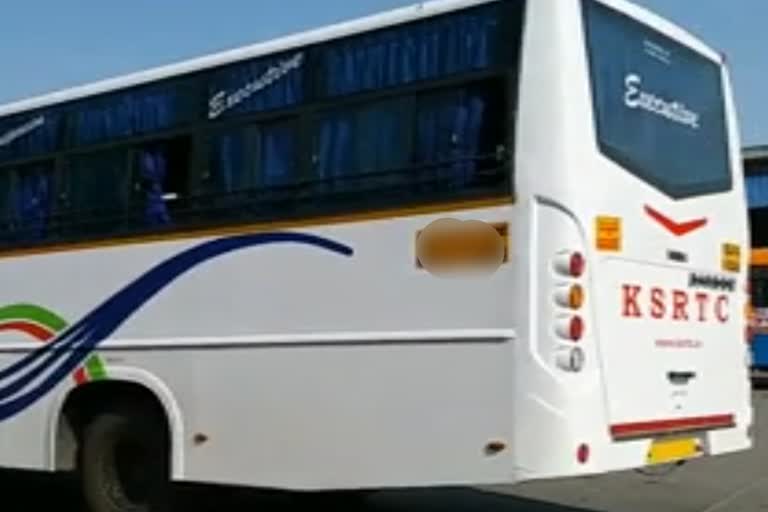 A young man kissed girl in travelling bus