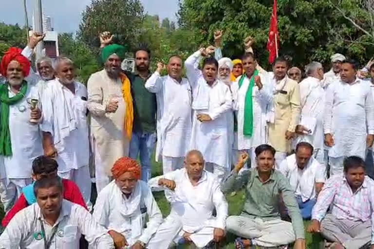 Farmer protested Anil Vij