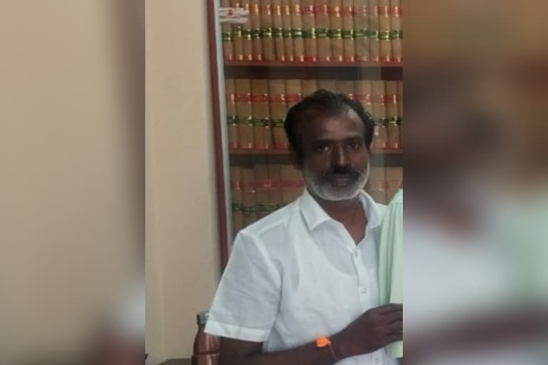 tirupur news  tirupur latest news  Banyan company owner attacked by Unidentified person  Banyan company owner attacked by Unidentified person in tirupur  Banyan company  tirupur Banyan company  பனியன் நிறுவன உரிமையாளரை சரமாரியாக தாக்கிய கும்பல்  பனியன் நிறுவனம்  பனியன் நிறுவனம் உரிமையாளர் தாக்கல்  திருப்பூர் பனியன் நிறுவனம்