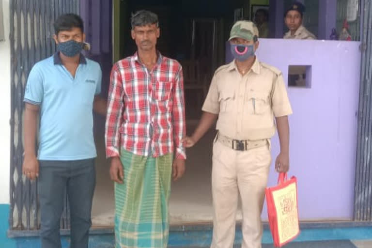 Doulatabad Police Arrest One Arms Smuggler in Murshidabad