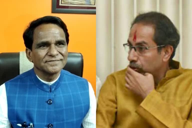 Chief Minister Uddhav Thackeray whispered in union state minister Raosaheb Danve's ear in Aurangabad