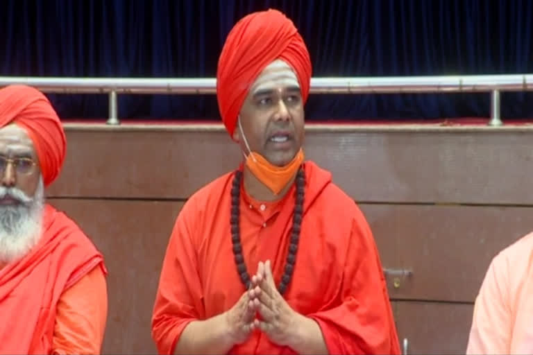 Dhingaleswara swamiji challenge to CM Basavaraja Bommai