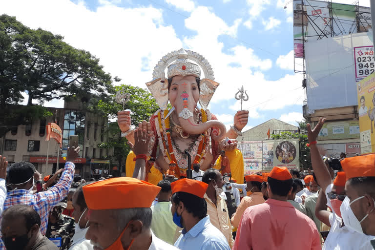 कोल्हापुरात नियमांचे उल्लंघन;