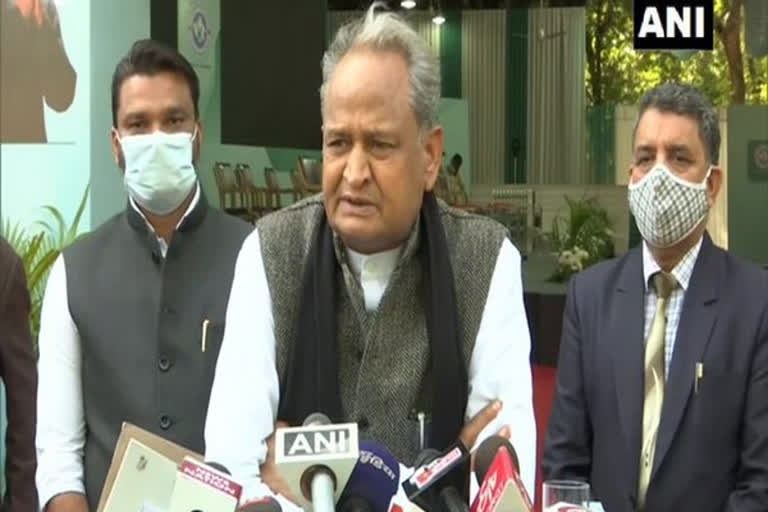 Gehlot on Punjab crisis  Ashok gehlot on Amrinder singh resign  Punjab  political crisis in congress  അശോക് ഗെലോട്ട് വാര്‍ത്ത  അശോക് ഗെലോട്ട് അമരീന്ദര്‍ സിങ് വാര്‍ത്ത  അശോക് ഗെലോട്ട് പഞ്ചാബ് വാര്‍ത്ത  അശോക് ഗെലോട്ട് പഞ്ചാബ് പ്രതിസന്ധി വാര്‍ത്ത  ഗെലോട്ട് അമരീന്ദര്‍ വാര്‍ത്ത  അമരീന്ദര്‍ ഗെലോട്ട് വാര്‍ത്ത  പഞ്ചാബ് കോണ്‍ഗ്രസ് പ്രതിസന്ധി വാര്‍ത്ത