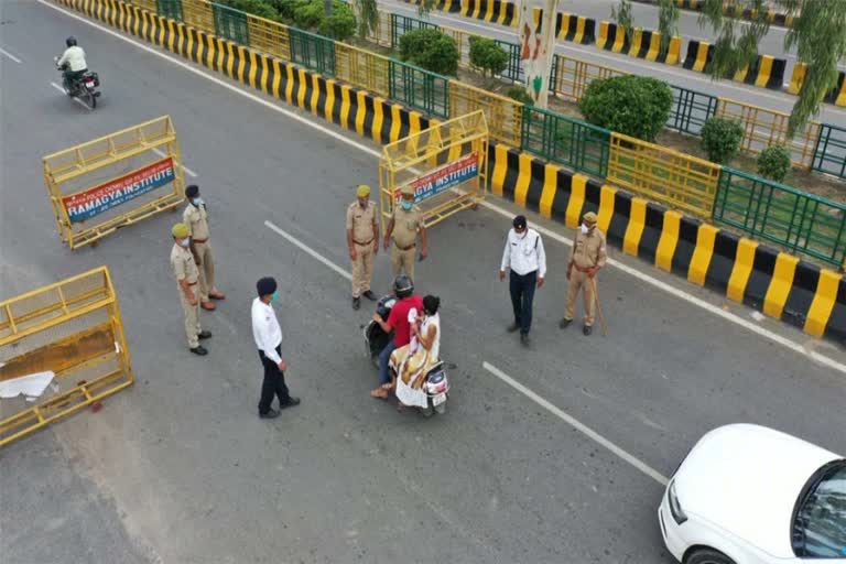 UP govt relaxes COVID curbs by allowing 100 people to gather in non-containment zones  UP govt relaxes COVID curbs  UP govt  UP  allowing 100 people to gather in non-containment zones  നിയന്ത്രണരഹിത മേഖലകളിൽ 100 ​​പേർക്ക് ഒത്തുചേരാം  കൊവിഡ് നിയന്ത്രണങ്ങളിൽ ഇളവ് വരുത്തി യുപി സർക്കാർ  യുപി സർക്കാർ  യുപി  relaxes COVID curbs  കൊവിഡ് നിയന്ത്രണങ്ങളിൽ ഇളവ്  നിയന്ത്രണങ്ങളിൽ ഇളവ്  നിയന്ത്രണങ്ങളിൽ ഇളവ് വരുത്തി യുപി സർക്കാർ  COVID  COVID 19  കൊവിഡ്  കൊവിഡ് 19  up lockdown  uttar pradesh  uttar pradesh lockdown  യുപി ലോക്ക്‌ഡൗൺ  ഉത്തർ പ്രദേശ് ലോക്ക്‌ഡൗൺ