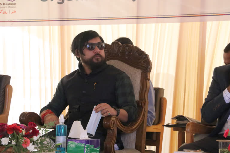 Minister seeks views of various stakeholders of Pulwama district