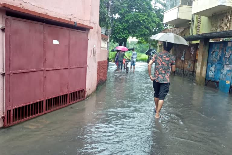 সপ্তাহান্তে রাজ্যে ভারী বৃষ্টির সম্ভাবনা