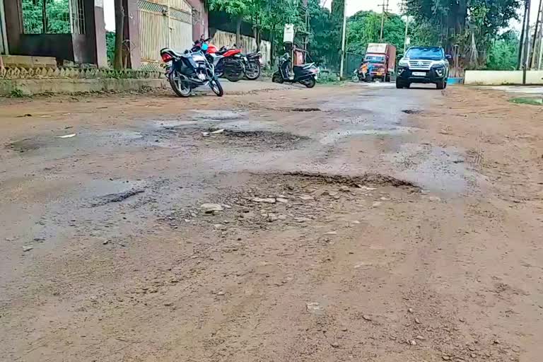 dilapidated roads of gwalior