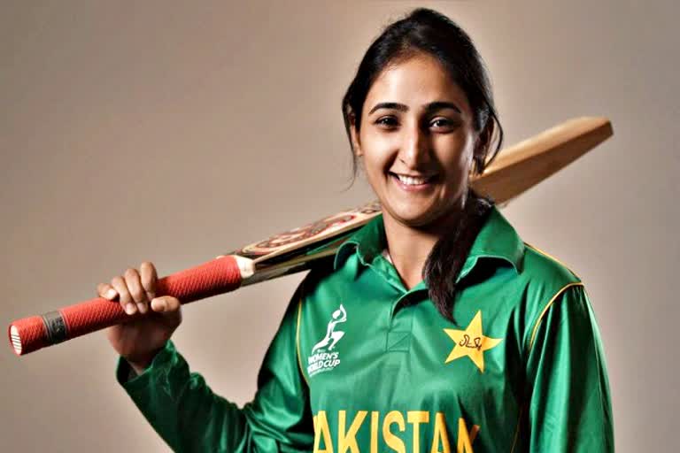 Pakistan women cricket team captain Bismah Maroof  पाकिस्तानी महिला क्रिकेट टीम कप्तान बिसमाह मरूफ  पाकिस्तान शांति दूत  BABAR AZAM  NEW ZEALAND VS PAKISTAN  PAKISTAN CRICKET  PAKISTAN NEWS  SHOAIB AKHTAR  Sports News