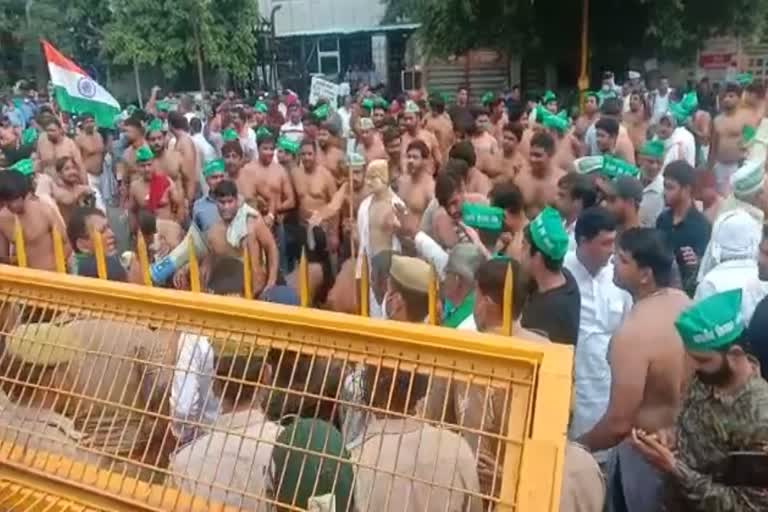 Farmers protest half-naked