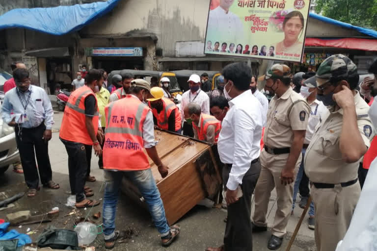 अनधिकृत बांधकामावरील कारवाई थांबवण्यासाठी केंद्रातून मंत्र्यांचा फोन