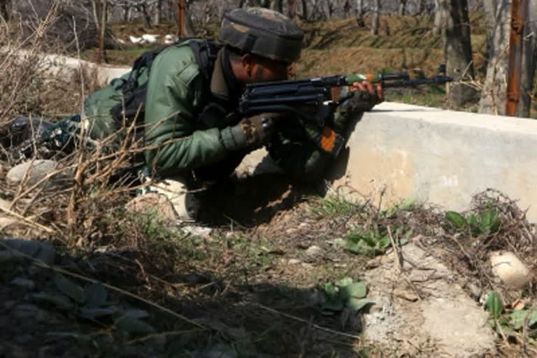 Encounter begins in Shopian, one militant killed