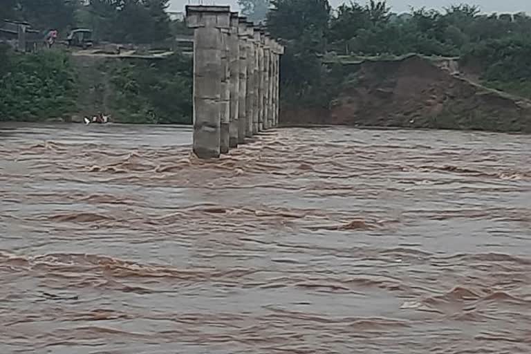 increased-water-level-of-kharkai-and-swarnrekha-river-in-jamshedpur