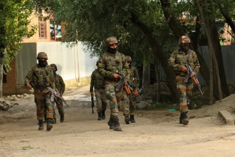 Encounter BREAK OUT IN SHOPIAN JAMMU KASHMIR