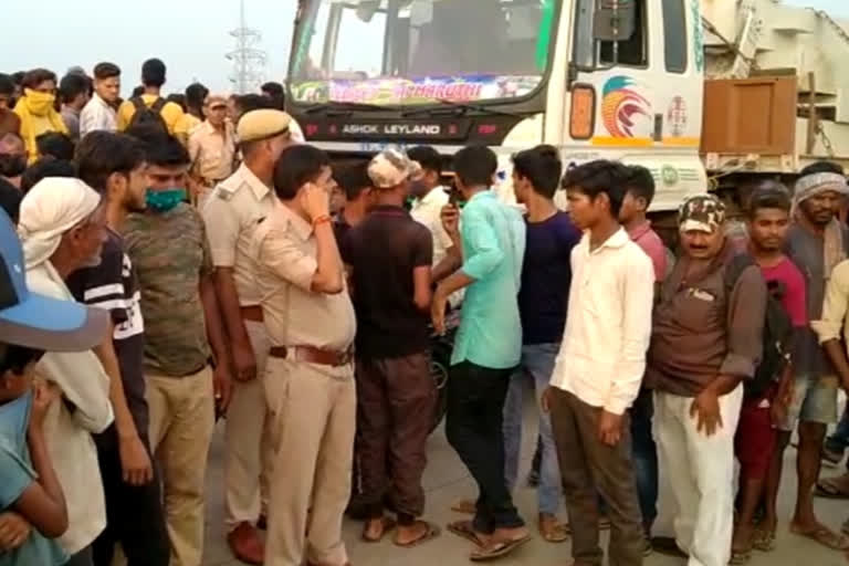 Two women and one child died in road accident in Gaya