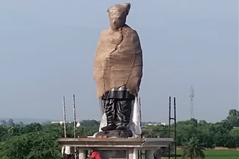jjp will unveil the tallest statue of tau devi lal