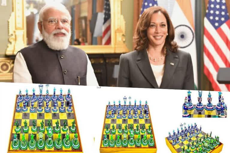 Modi gift to Kamala Harris  Narendra Modi gift to US vice president  first meeting of modi and kamala harris  gulabi meenakari chess set  പ്രധാനമന്ത്രി മോദി  അമേരിക്കന്‍ വൈസ് പ്രസിഡന്‍റ് കമല ഹാരിസ്  പി.വി ഗോപാലന്‍