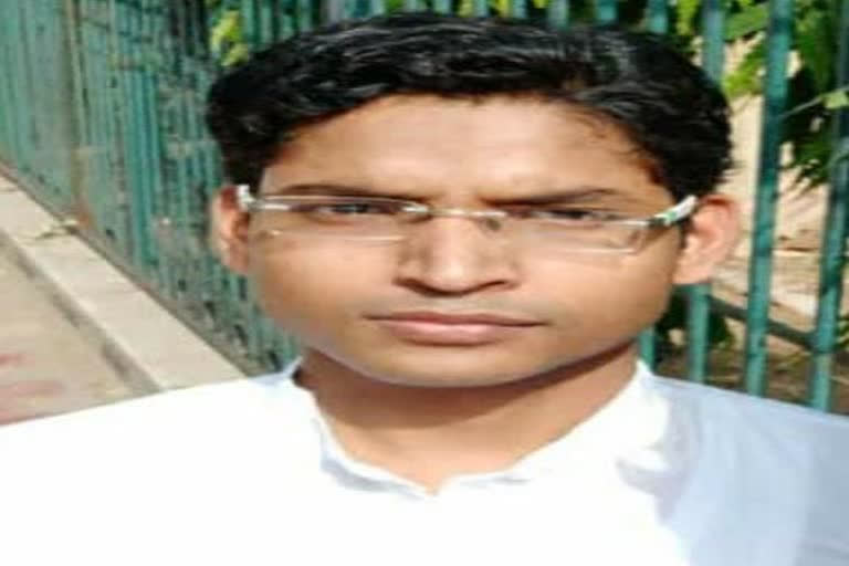 The shopkeeper's son Faisal secured 447th rank in UPSC