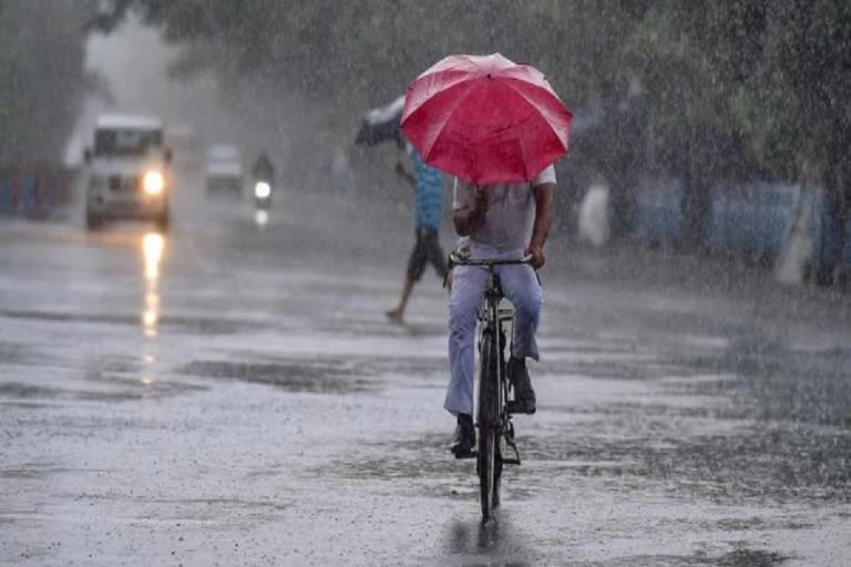 'ഗുലാബ്' ചുഴലിക്കാറ്റ്  കേരളം  മഴയ്‌ക്ക് സാധ്യത  cyclone  ന്യൂനമര്‍ദം  ചുഴലിക്കാറ്റ്‌  ബംഗാള്‍ ഉള്‍ക്കടല്‍  kerala rain  kerala rain updates