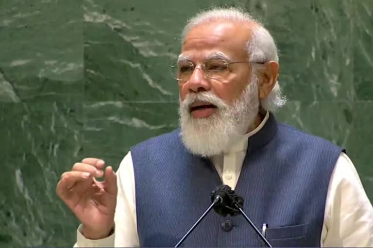 prime minister narendra modi attacks pakistan on terorrism issue from unga