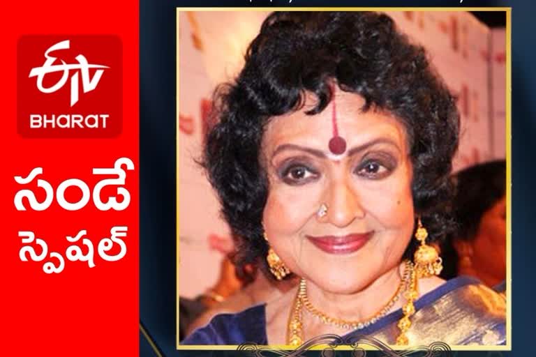 vyjayanthimala life facts in telugu