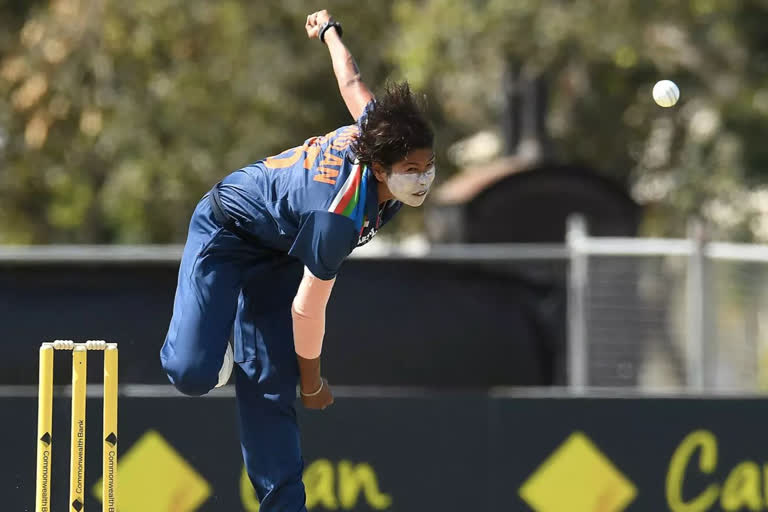 India Woman Cricketer Jhulan Goswami Takes 600 Wickets in her Career