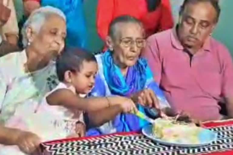 100வது பிறந்தநாள் கொண்டாடிய சேலம் மூதாட்டி