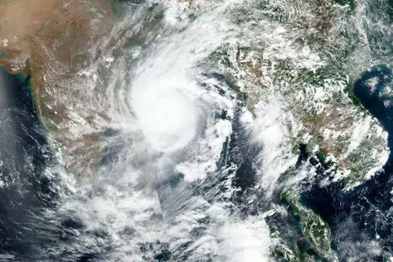Cyclone Gulab starts making landfall, Prime Minister takes stock of situation